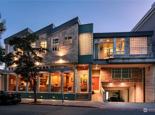 213 Lake St S, Kirkland, WA
