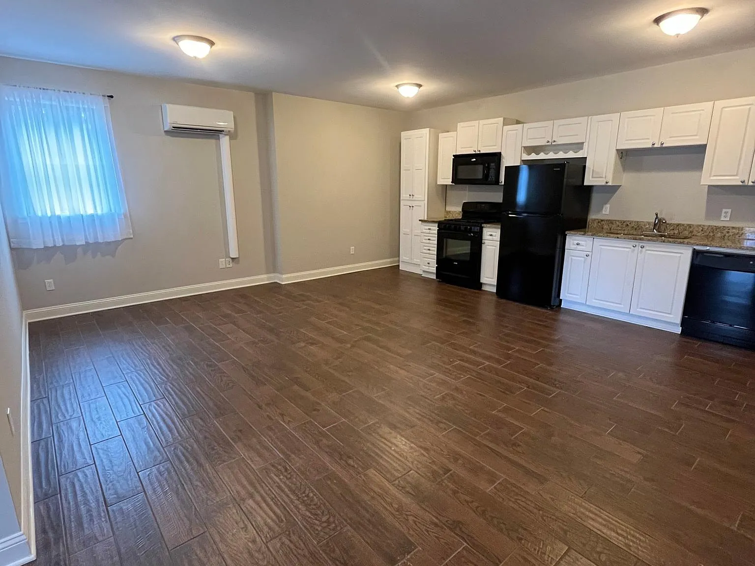 Shamrock Ln, Dawsonville — Photo 1