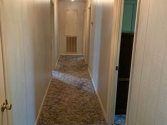 4th image of 221 1st Ave S