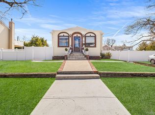 1517 10th Street, West Babylon, NY
