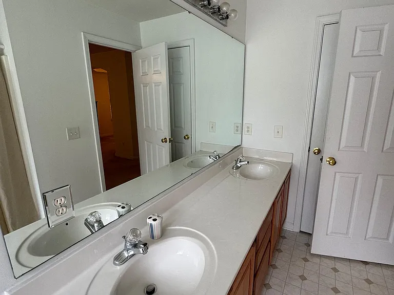 116 Brentwood Dr — Photo 10
