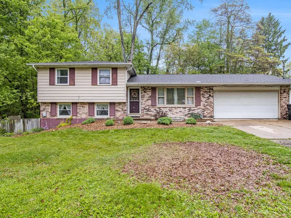 330 Roxbury Ln, Battle Creek, MI 49017