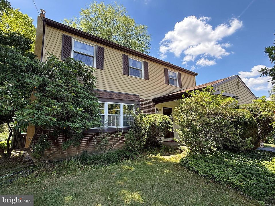 1st image of 203 Moore Rd