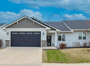 821 Trail Ridge Rd, Indianola, IA 50125