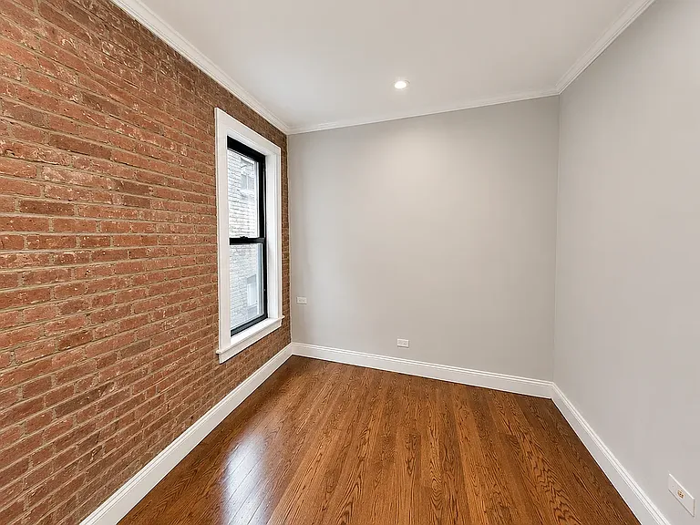 438 W 52nd St #8A — Photo 3