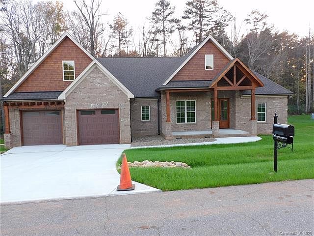 1st image of 4252 Woodsbury Ln