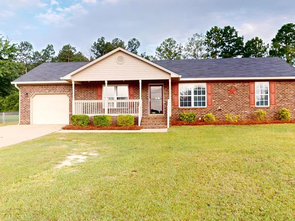 3320 Tucker St, Dalzell, SC 29040
