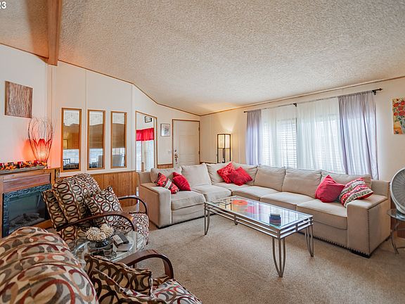 5th image of 5102 NE 121st Ave Unit 6