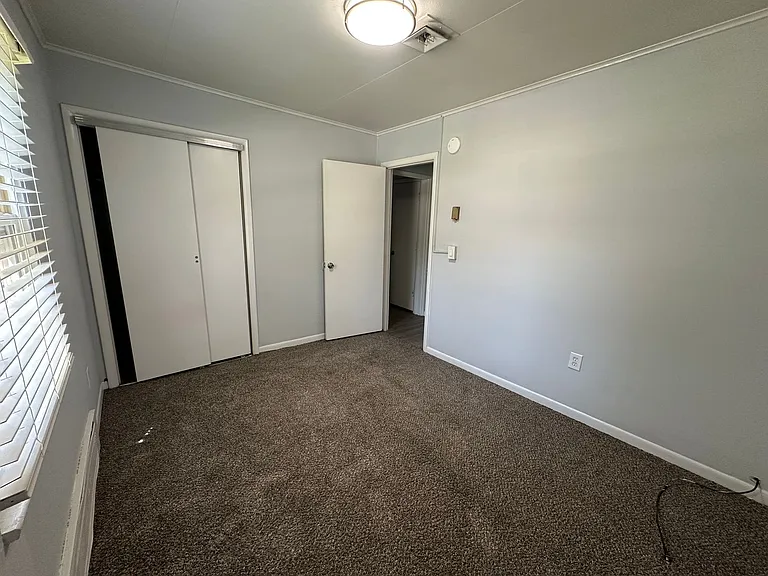 1200 Craigmont Dr — Photo 32