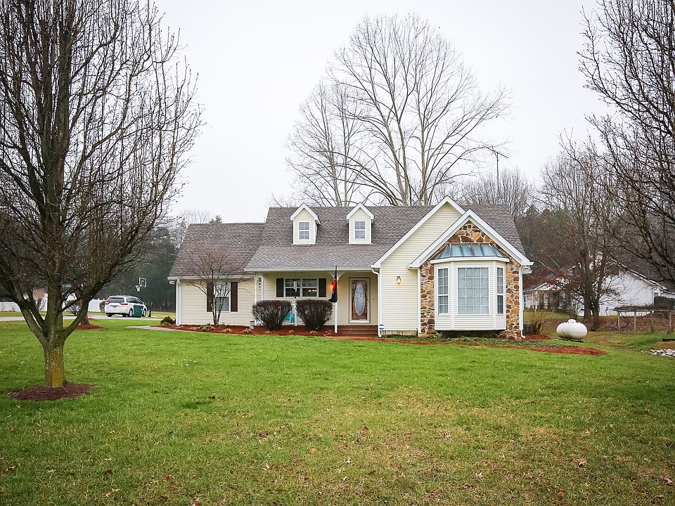 1st image of 457 W Villa Dr