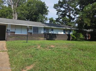 215 Kilkenny Blvd, Jackson, MS 39209