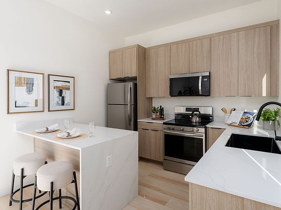 5th image of 4603-4611 Almayo Ave #1