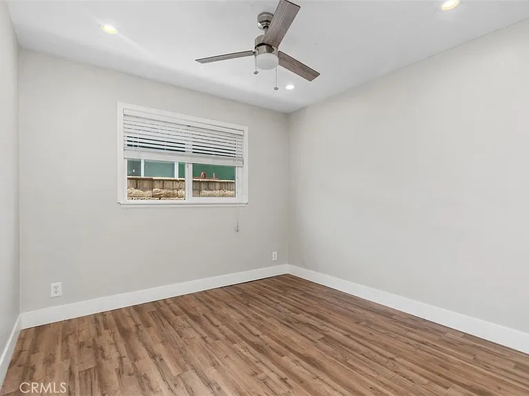 23265 Via Ronda — Photo 27