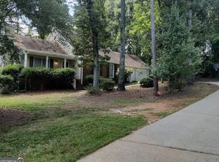 375 Hilo Rd, Fayetteville, GA 30215