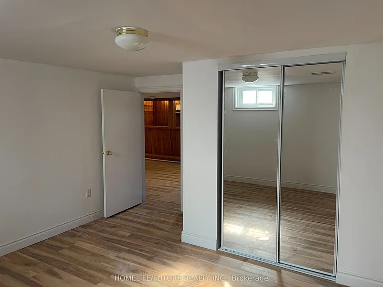 28 Raylawn Cres #BASEMENT — Photo 8