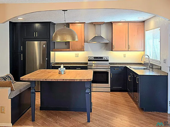 703 Julie Dr, Gallup, NM 87301
