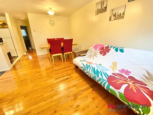 Rented by Keller Williams NYC | media 26