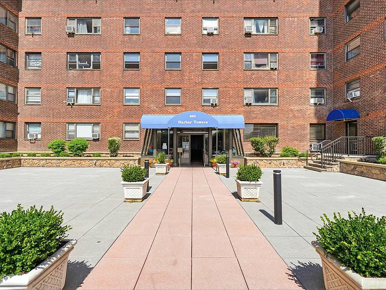6515 Boulevard East #6R — Photo 2