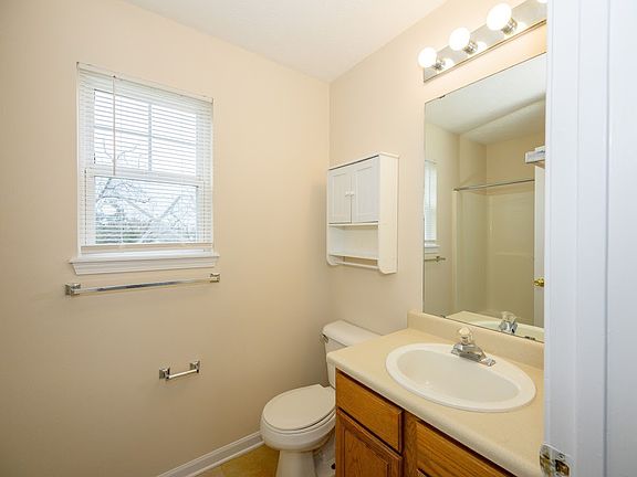 2nd image of 128 Skyline Dr #1
