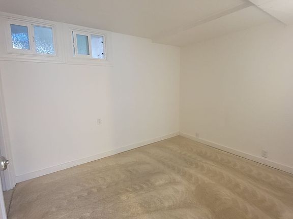 5th image of 415 & 417 N Kentucky St #417D