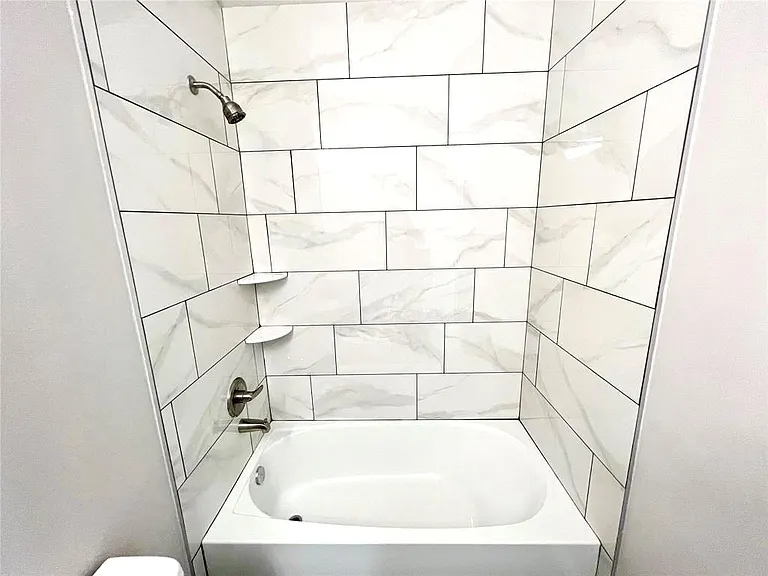 9508 Quaker Ct — Photo 13