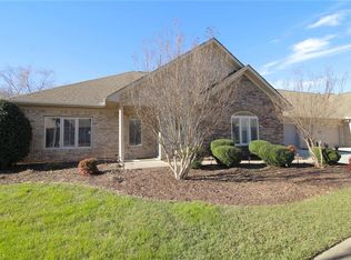 4 Gable Stone Ln, Jamestown, NC 27282