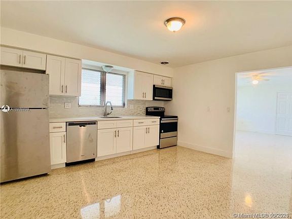 3rd image of 9050 NE 8th Ave APT 10