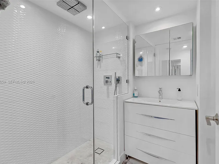 6301 Collins Ave #2103 — Photo 26