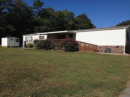 1st image of 226 Pebble Springs Dr