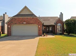 1513 N Yellowood Ave, Broken Arrow, OK 74012