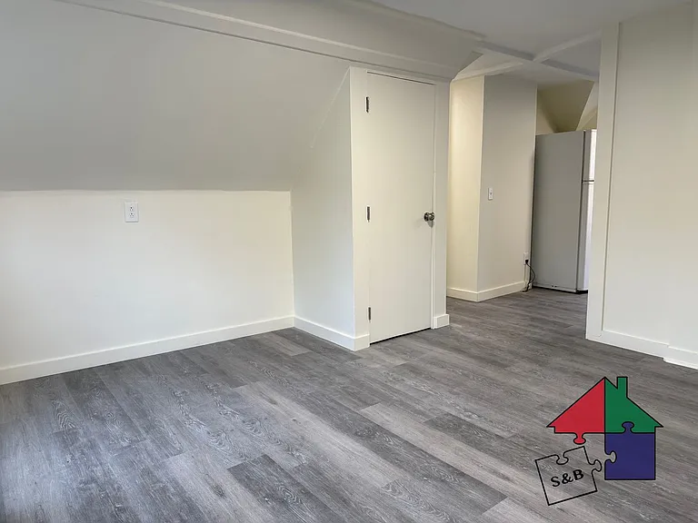 151 S Main St — Photo 3