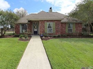18117 Lake Indigo Dr, Baton Rouge, LA 70817
