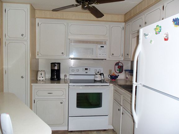 4th image of 5241 Glen Echo Ave