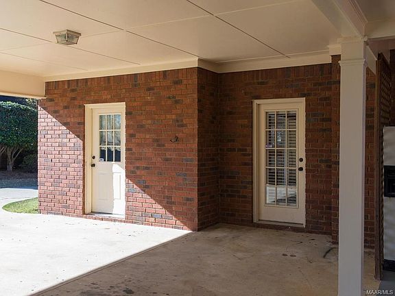 2nd image of 8649 Old Savannah Ln