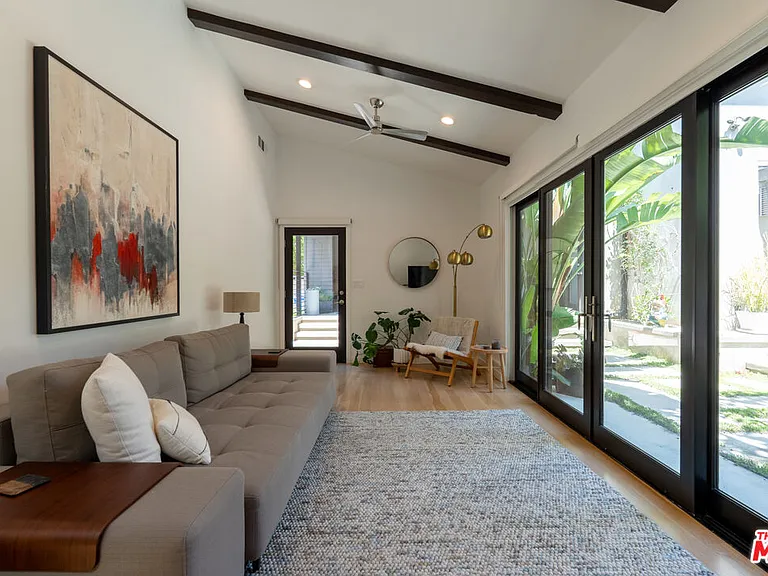 10920 Wagner St — Photo 5