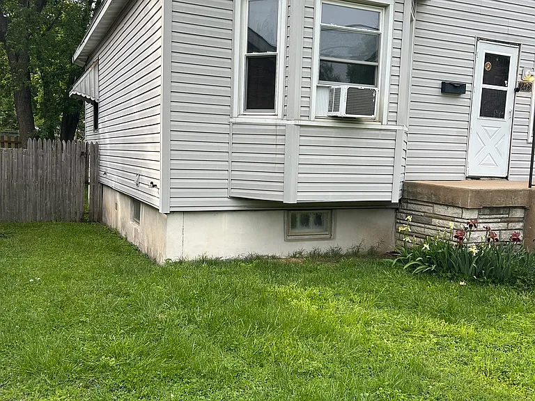 2425 Wheaton Ave — Photo 6