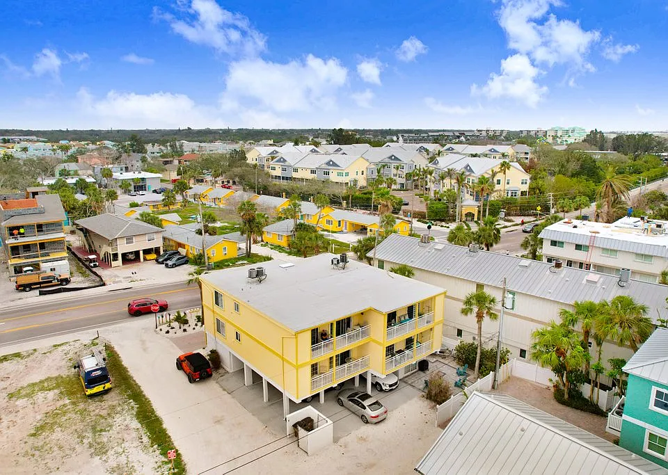 708 Gulf Blvd #A
