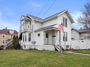 703 E Centerway, Janesville, WI