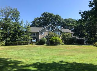 24736 Lake Rd, Bay village, OH 44140