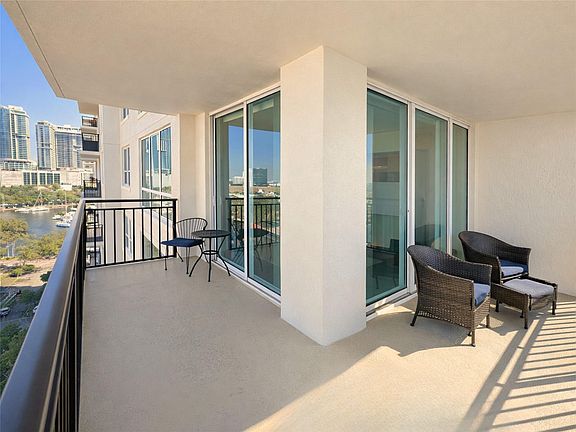 3rd image of 610 W Las Olas Boulevard #1213n