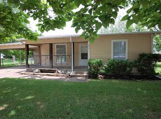 202 W Trinity St, Forney, TX 75126