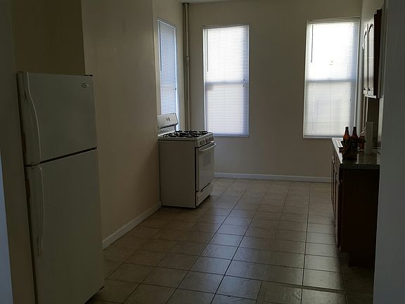 4th image of 263 Wyckoff Ave