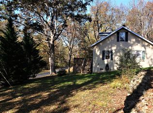 378 Forest Grove Rd, Lexington, VA 24450