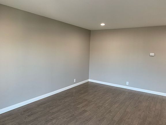 4th image of 400 N Acacia Ave Unit C23