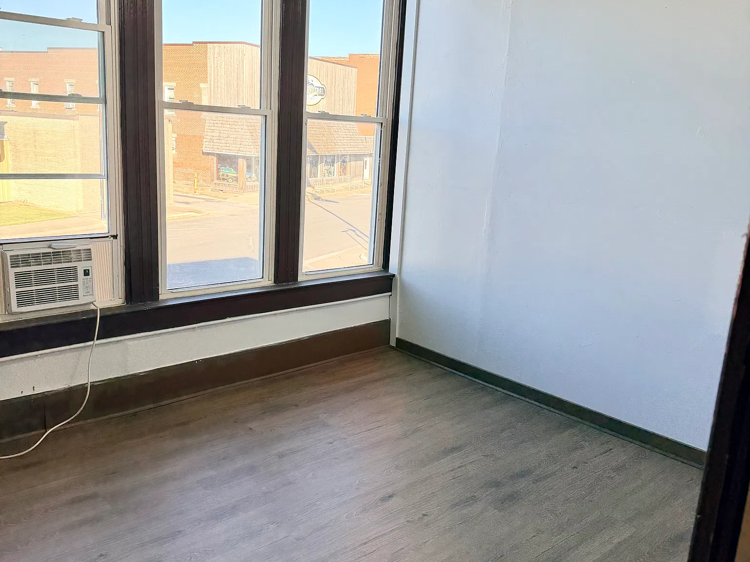 1 bed, 850 sqft, $675 — Photo 4