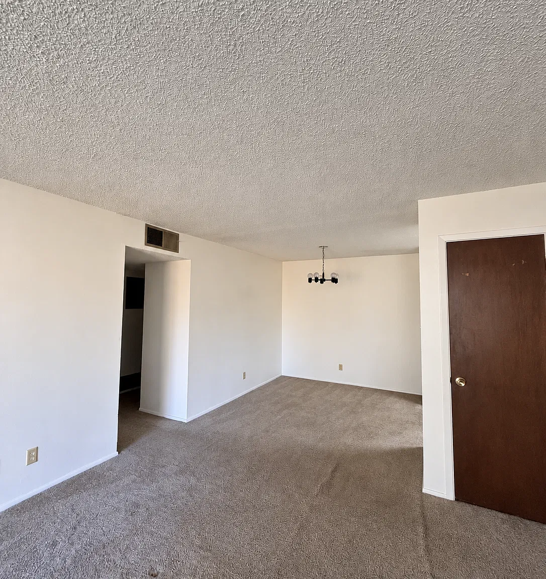 3055 Trinity Dr — Photo 2