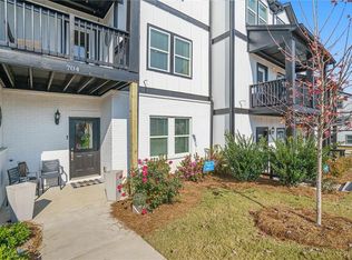 704 Mulberry Walk, Woodstock, GA 30188