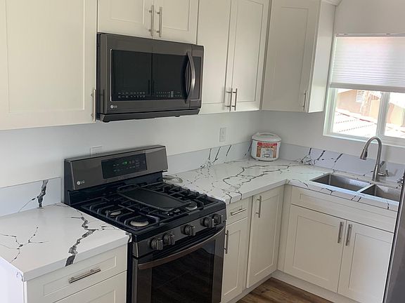 4th image of 431 S Vine St
