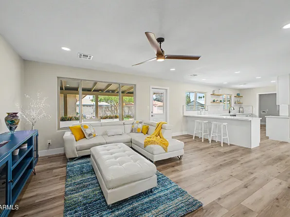 922 E LOYOLA Drive, Tempe, AZ 85282