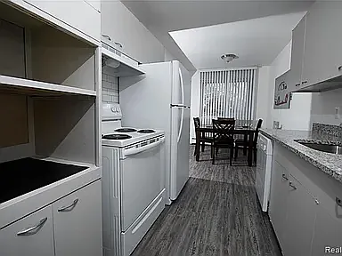 Sandstone kitchen
